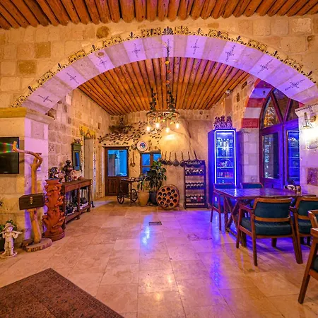Hotel Capp Royal Cave *