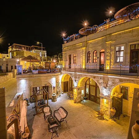 Capp Royal Cave 于尔居普