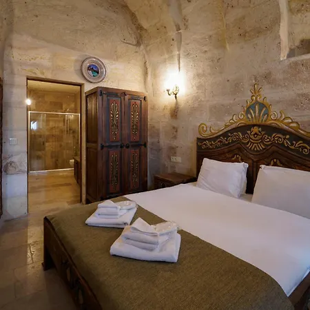 Capp Royal Cave Hotel