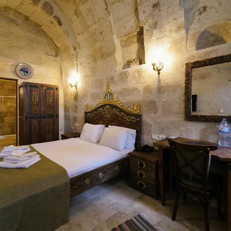 Capp Royal Cave 酒店 *