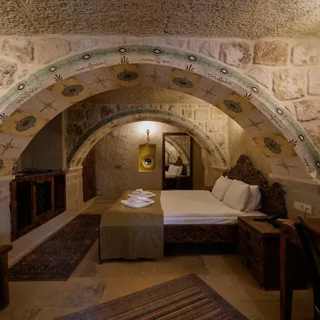 Capp Royal Cave 于尔居普