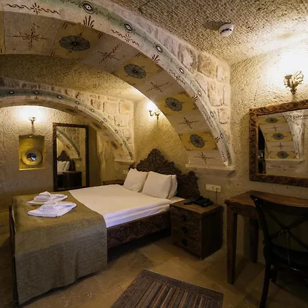 Capp Royal Cave 5*
