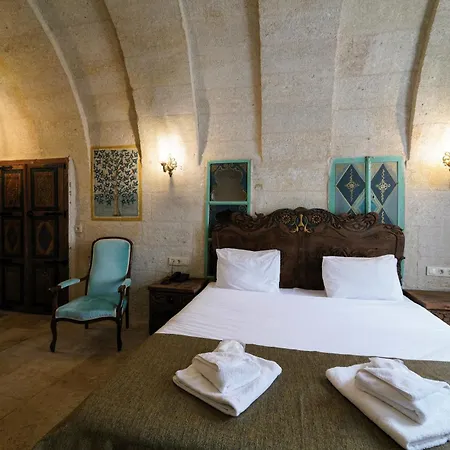 Capp Royal Cave 5*
