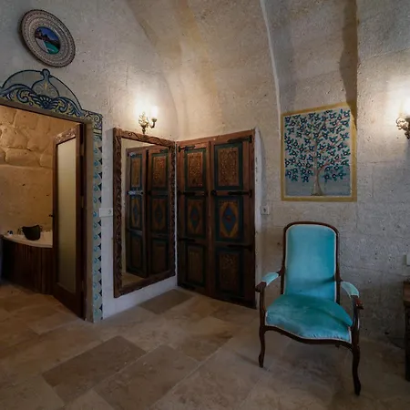 Hotel Capp Royal Cave