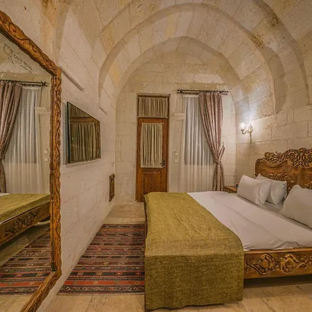 Capp Royal Cave Hotel