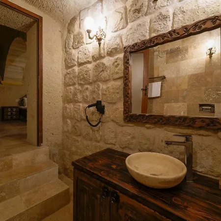 Capp Royal Cave 5*