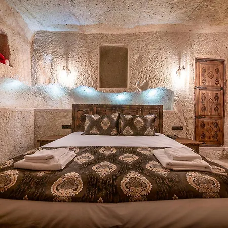 Capp Royal Cave Hotel