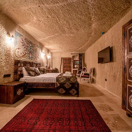 Capp Royal Cave *