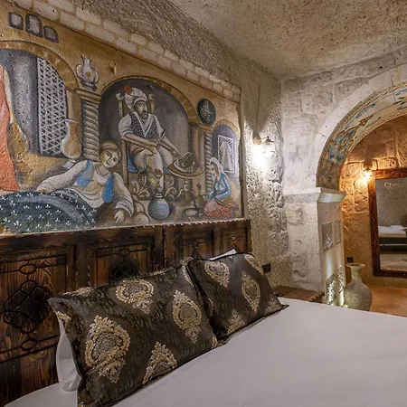 Hotel Capp Royal Cave