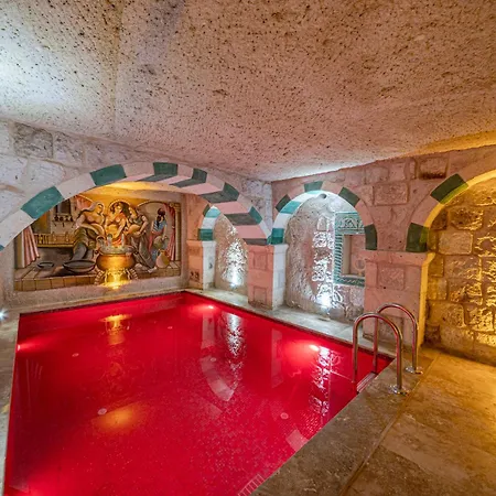 Capp Royal Cave أوروغوبْ