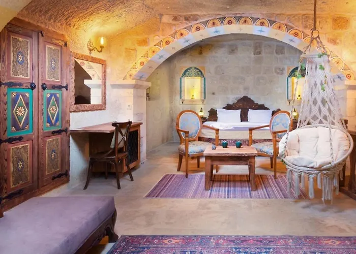 Hotel Capp Royal Cave *