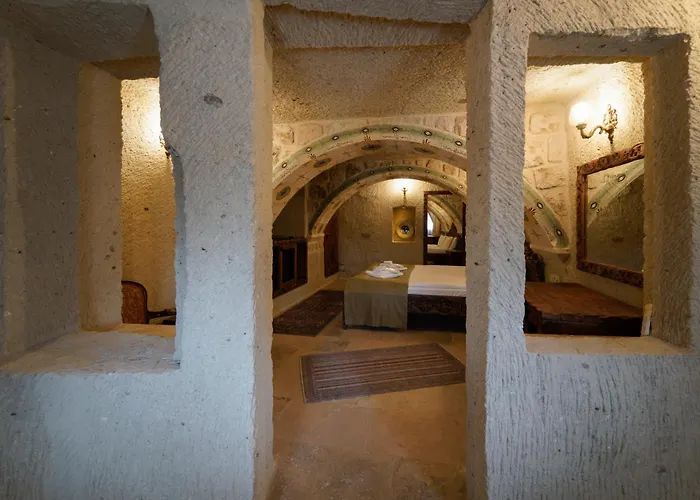 Hotel Capp Royal Cave *