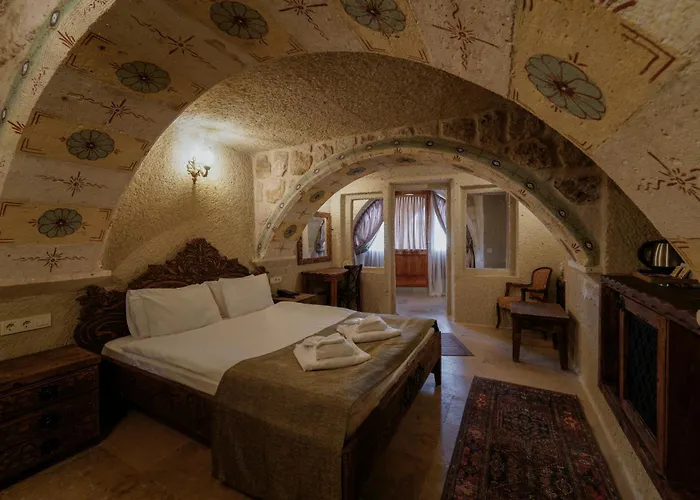 Capp Royal Cave Hotel