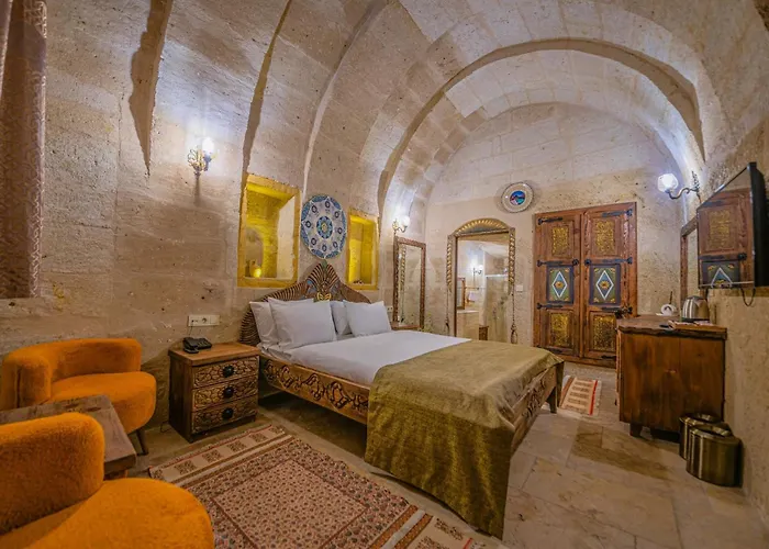 Capp Royal Cave Hotel